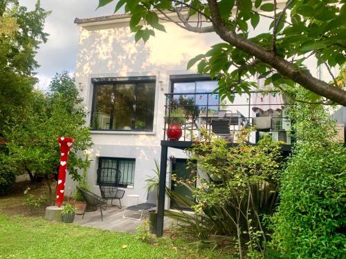 Maison au calme à 20 min du centre de Paris - Location, gîte - Nanterre