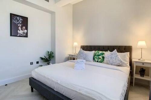 Key View - Knightsbridge Court - image 14