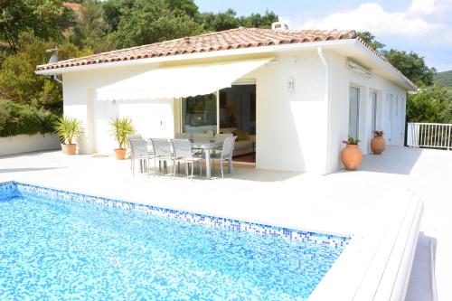 JARDIN DE CAMILLE LLAURO gîte à louer Vivers