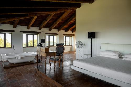 Book the Suite Suite