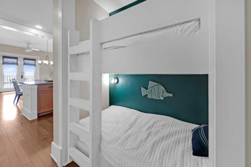 Redfish Village 409 top floor stay on 30A