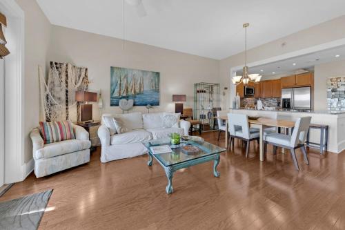 Redfish Village 409 top floor stay on 30A