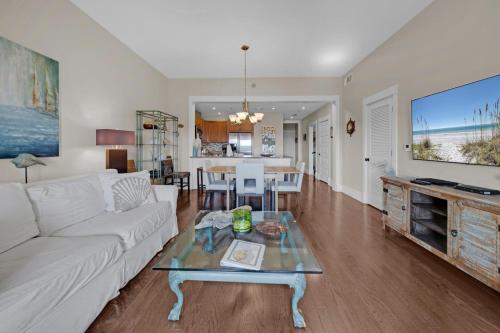 Redfish Village 409 top floor stay on 30A