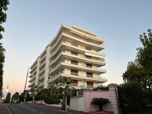 HeavnStay Suites Cannes Croisette