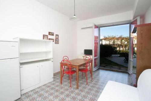 Two-Bedroom Apartment image 3