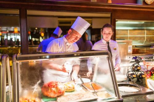 Bridge House Hotel Leisure Club & Spa - image 3