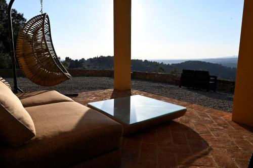 Villa Tramontalba, luxury villa with private infinity pool, panoramic views