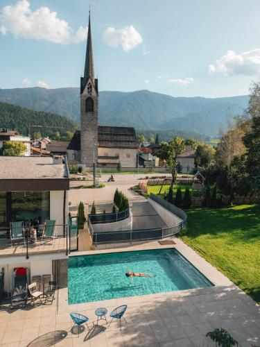 Hotel Wochtla Buam Aktivhotel am Kronplatz mit Sauna 4