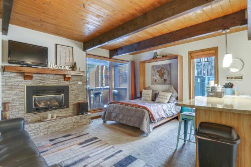 Cozy Breckenridge Studio Less Than 1 Mi to Peak 9 Ski Lift in Breckenridge, USA