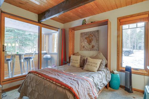 Cozy Breckenridge Studio Less Than 1 Mi to Peak 9 Ski Lift in Breckenridge, USA