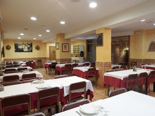 Étterem, Apartamentos Fonda Finet in Sant Feliu De Pallerols
