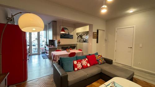Top Central Place with 2 bedrooms in Sofia, Sofia (Foto 2)