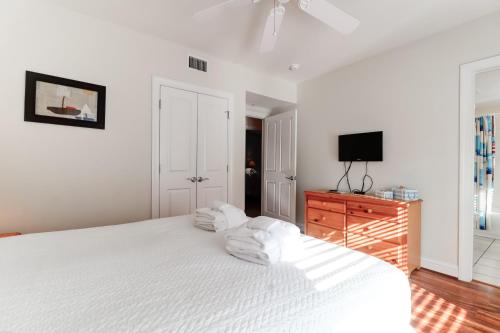 1010 Ocean Palms 201 in Isle of Palms, USA