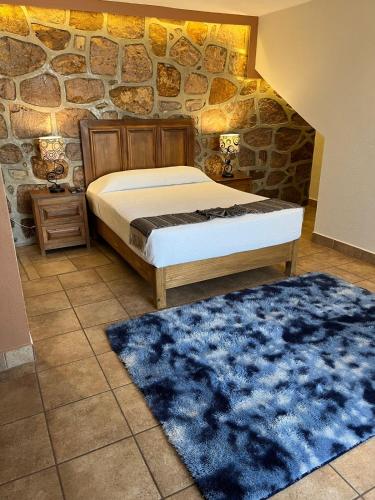 Double Room image 8