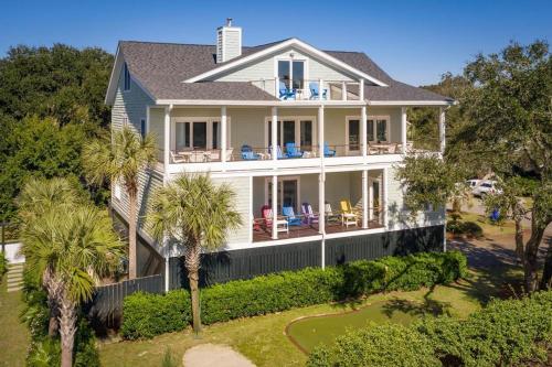 2307 Palm Boulevard in Isle of Palms, USA
