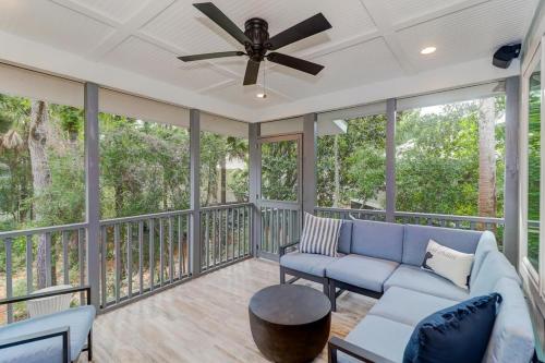 29 Twin Oaks in Isle of Palms, USA