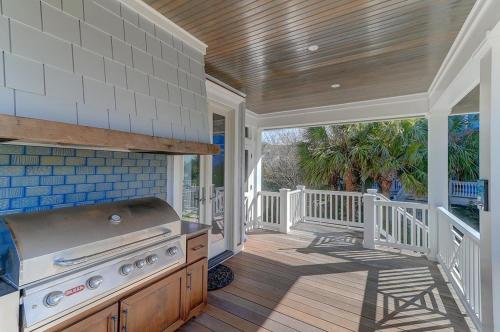 3 46th Avenue in Isle of Palms, USA