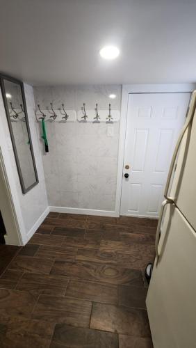 One Bedroom Few Blocks From The Beach And Tropicana Casino in Atlantic City, USA
