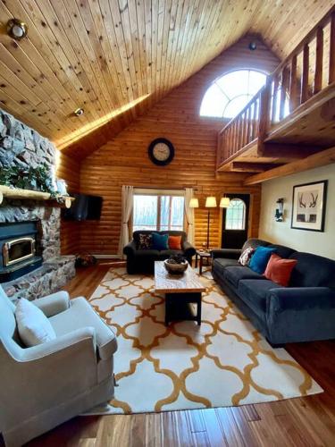 Rustic U.P. Retreat in Marquette in Harvey (MI)