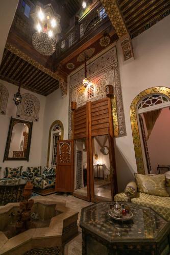 RIAD DAR DIWAN - image 13