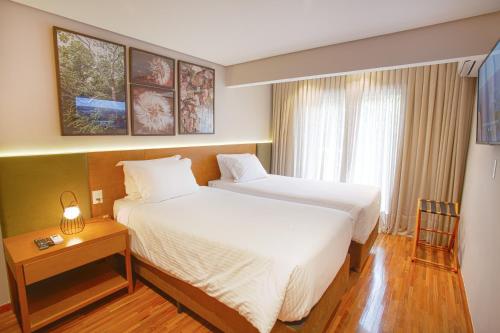 Double or Twin Room with Balcony image 4