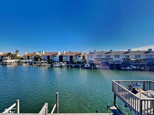 Catch The Wave Unit B in Padre Island, USA