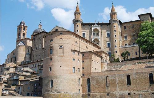 Awesome Home In Castel Colonna Di Mont