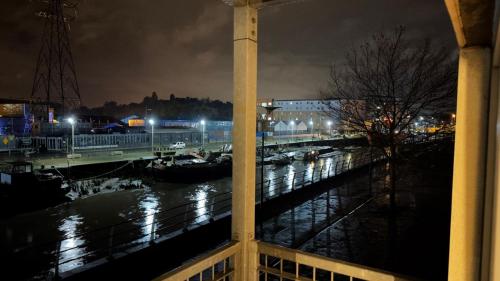 Kilátás, Long Stay - Free Parking - Contractors - Train Station - Students in Greenstead