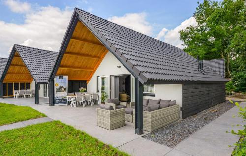  Stunning Home In Kerkdriel With Wifi, Pension in Kerkdriel