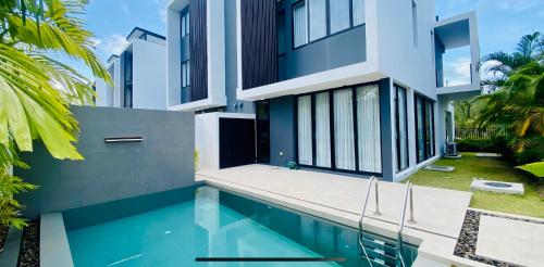 Townhouse 3 BDR Bangtao Laguna