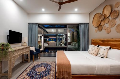 Twin Villas Natai - 10 Bedroom Luxury Beach Front Villa