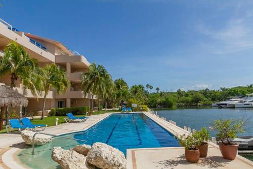 Panoramic view apart Puerto Aventuras & Jacuzzi in Puerto Aventuras, Mexico