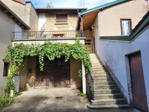 Gite la ferme des maraîchers (Gite la ferme des maraichers) in Fleurieu-sur-Saone (Rhone-Alpes)