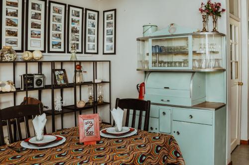 設施, 羅斯多普修斯昂斯旅館 (Ons Dorpshuis Guest House) in 魯斯登堡