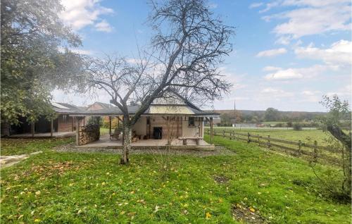 Gorgeous Home In Besmont With Wi-fi