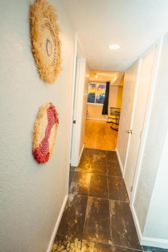 مطبخ, Windsor Retreat Private Basement Suite in Dayton Triangle