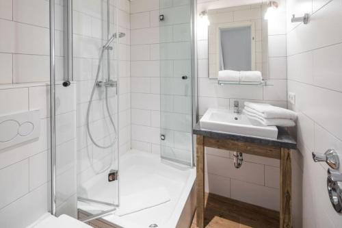 Apartment - Ground Floor image 5