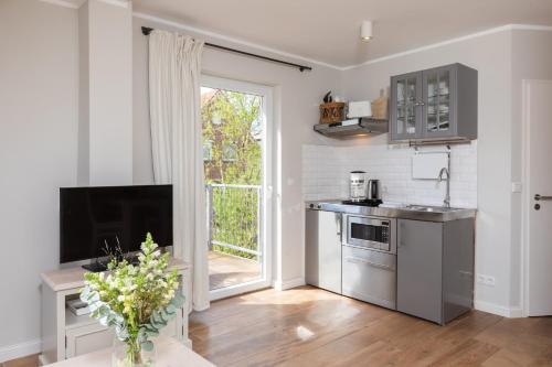 Apartment with Balcony image 10