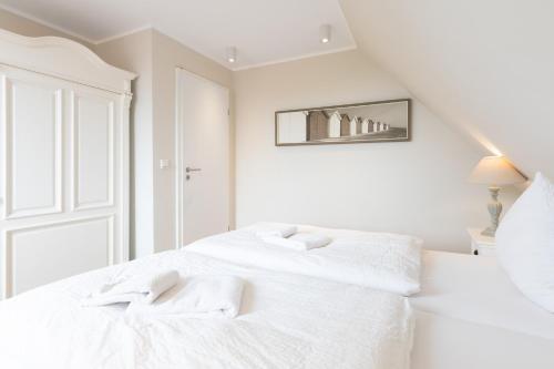 Apartment with Sea View image 10