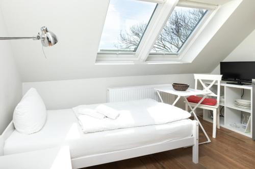 Apartment image 10