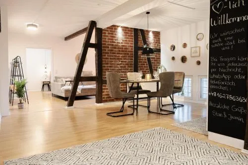 JASTA Homes Altstadt, zentral, überdachter Parkplatz, Netflix, Vollausstattung, Loft, modern und Komfort in Hameln, Deutschland