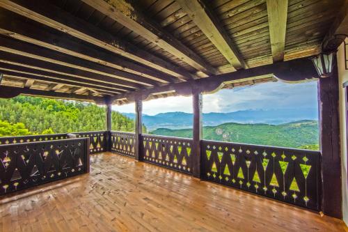 Hotel Leshten - image 3