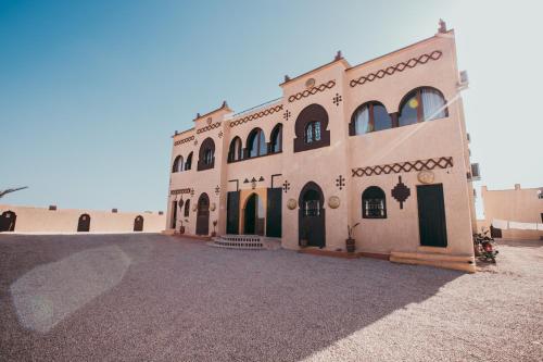 Traditional Riad Merzouga Dunes 4