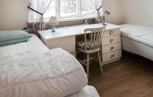 Nice Home In Ambjörnarp With Lake View (Nice Home In Ambjornarp With Lake View) in Ambjornarp
