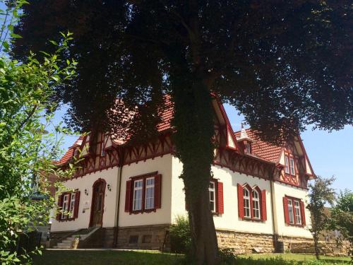 Gästehaus Unsere Stadtvilla - Hotel - Hechingen