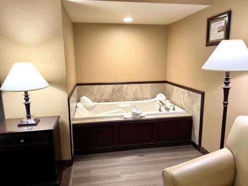 Best Western Country Inn - image 11