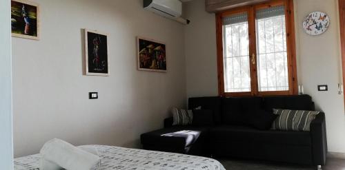 Studio at Castiglioncello 400 m away from the beach with sea view shared pool and enclosed garden