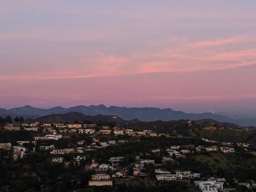 Epic Views! Hollywood Hills SkyVilla: Crow's Nest, Los Angeles (foto 6)
