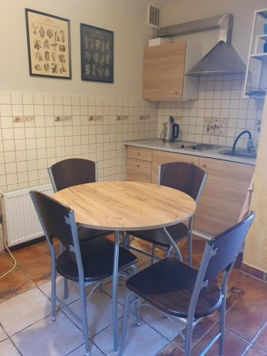 廚房, Pokoje Babie Lato in 比拉尼-弗羅茨拉夫斯基