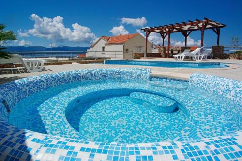 Úszómedence, Villa Lara Apartments in Brac-sziget
